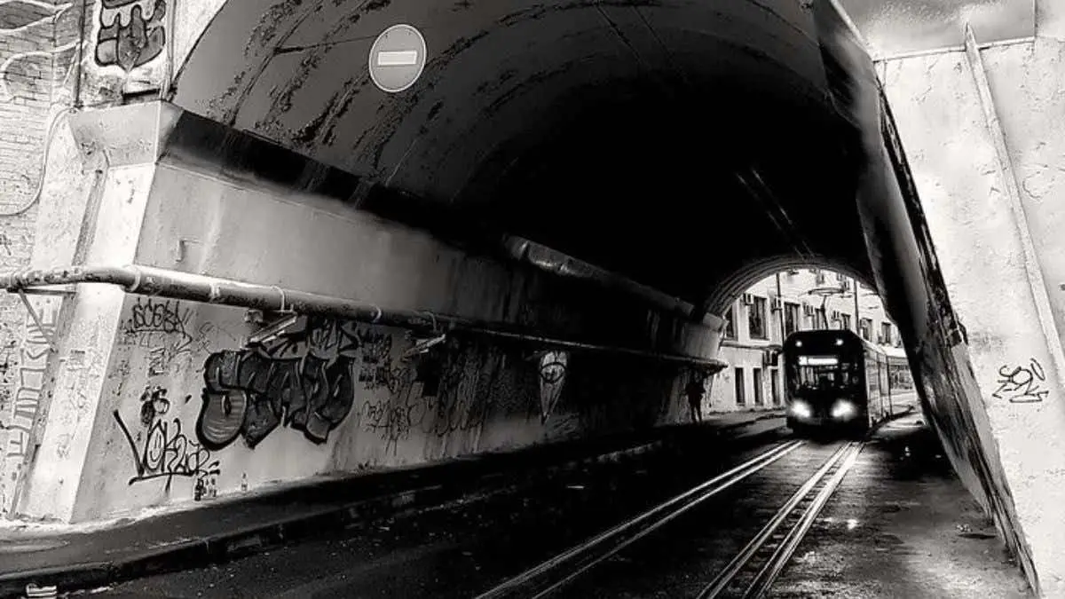 Biais et erreurs de raisonnement : l’effet tunnel